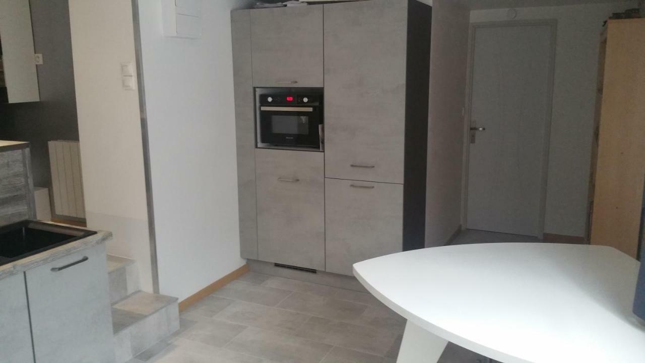 Les 3 Marguerites Apartment Luzenac Bagian luar foto